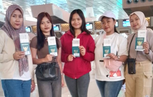 Dokumentasi Penerbangan & Pelepasan Pekerja Migran ke Taiwan